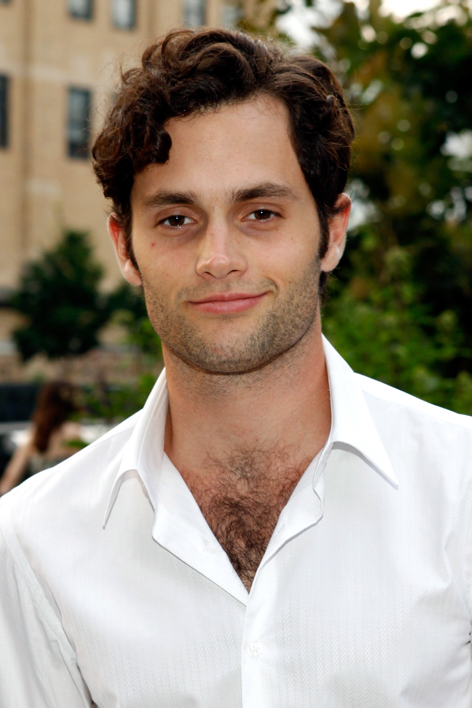 How tall is Penn Badgley?